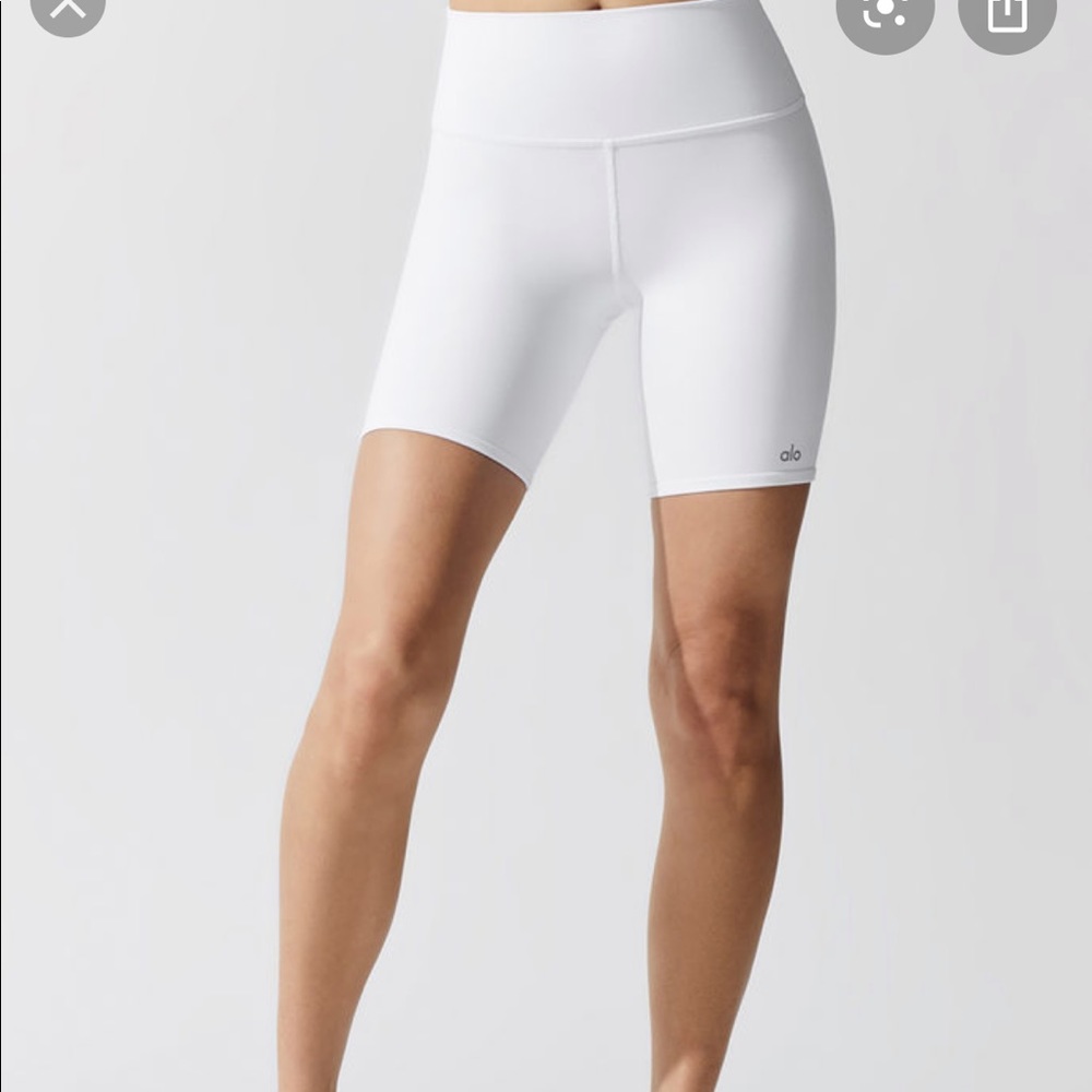 Alo yoga white biker shorts